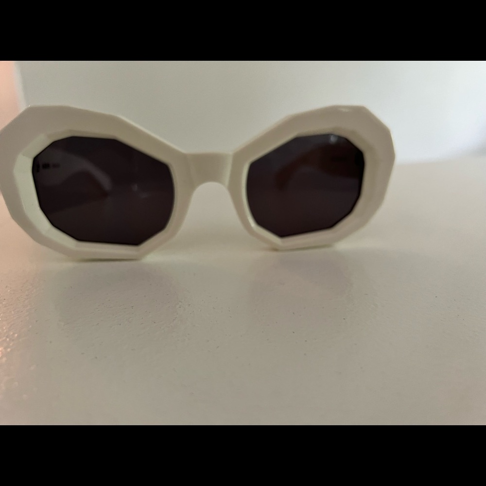 Amiri Cobain honeycomb unisex sunglasses
